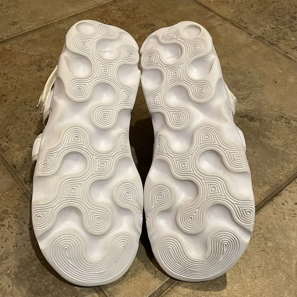 Nike Owaysis White Sandal Shoes Womens Size 9 CK9283-100 Lightweight Comfort